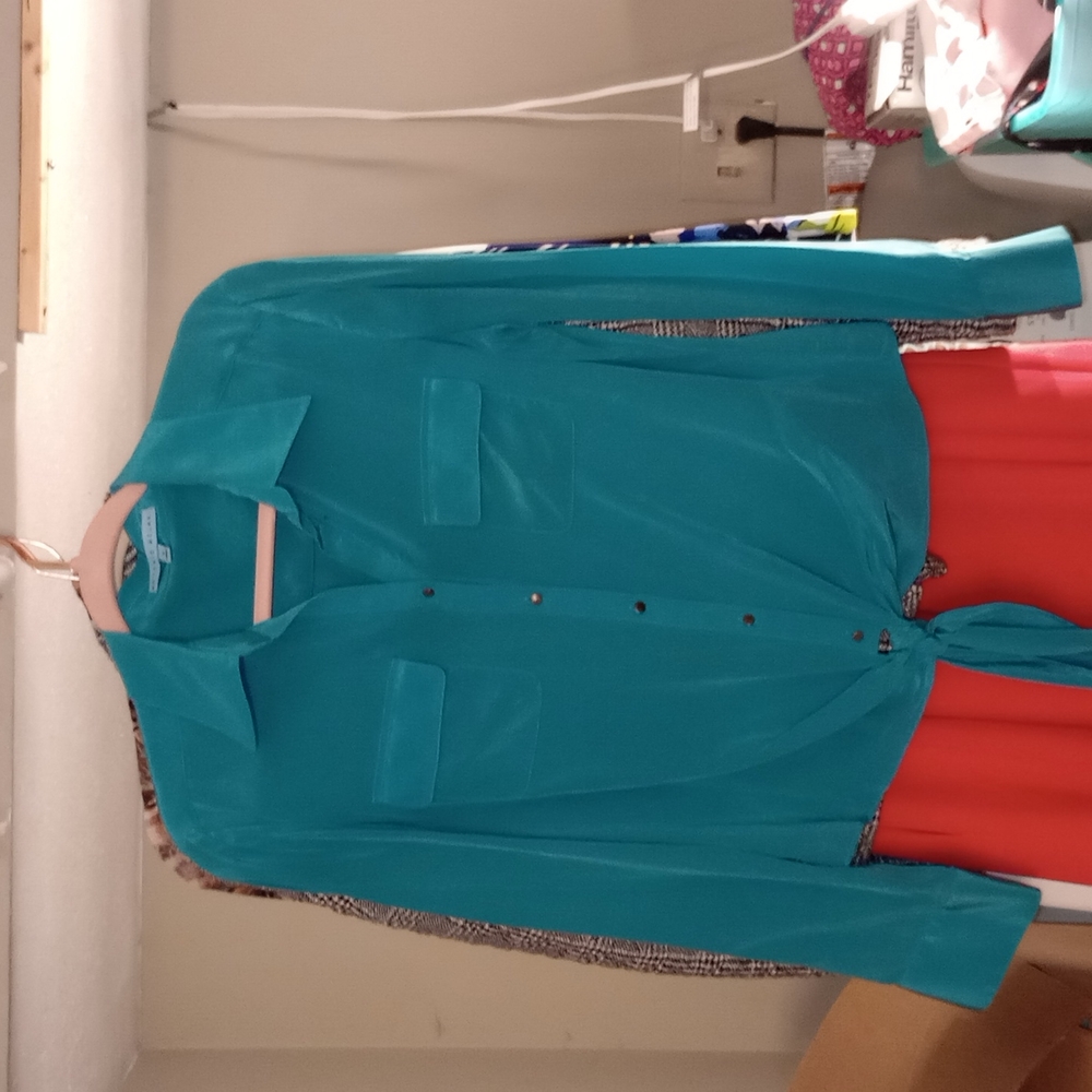 Turquoise blue top